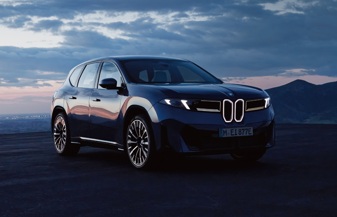 THE NEW BMW iX3 特別展示